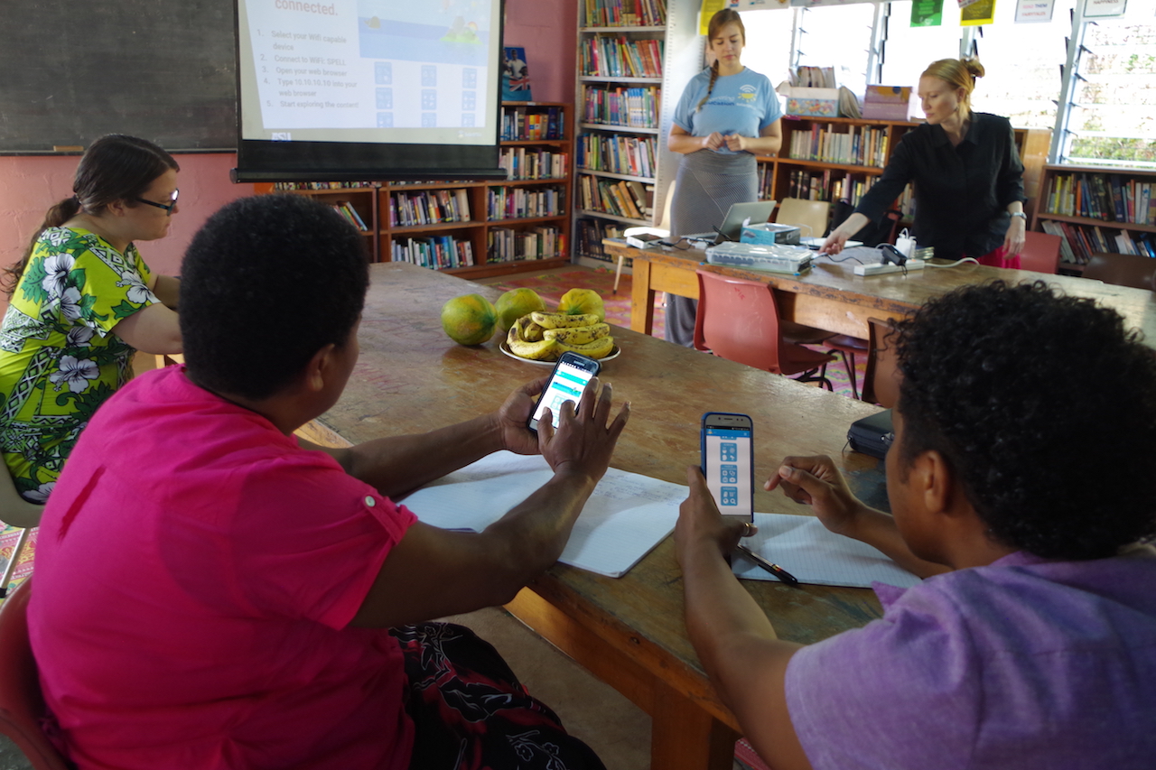 First SolarSPELL Teacher Trainings in Fiji